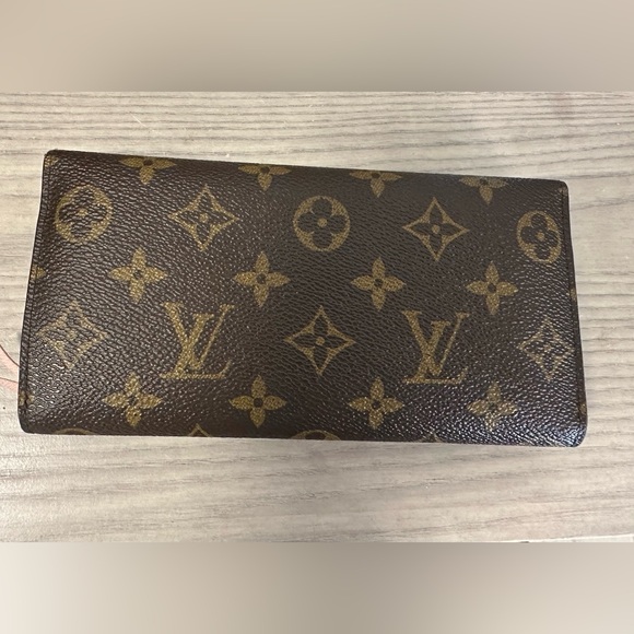 Authentic LV wallet - Picture 4 of 4